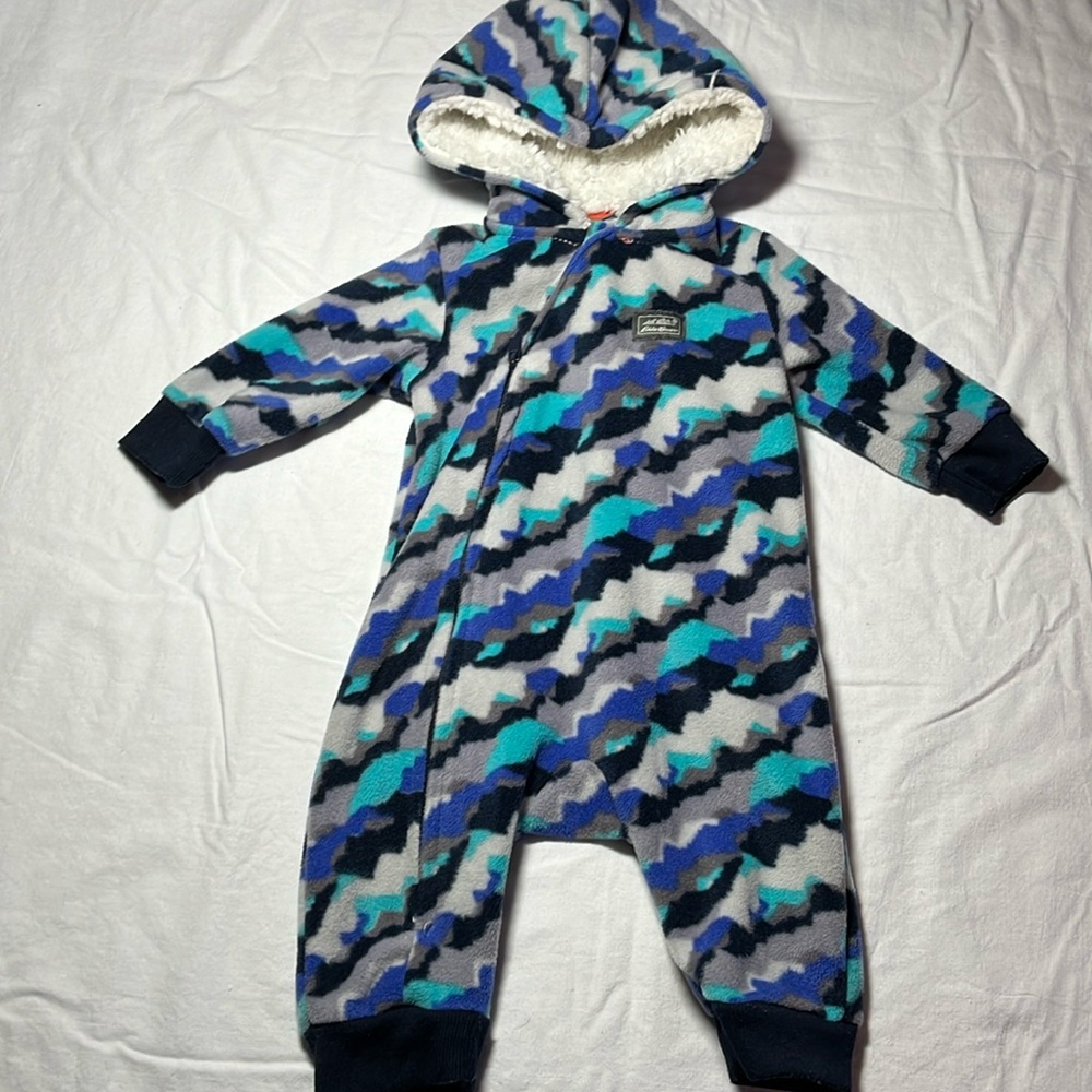 Eddie Bauer fleece bunting bag size 0-3M